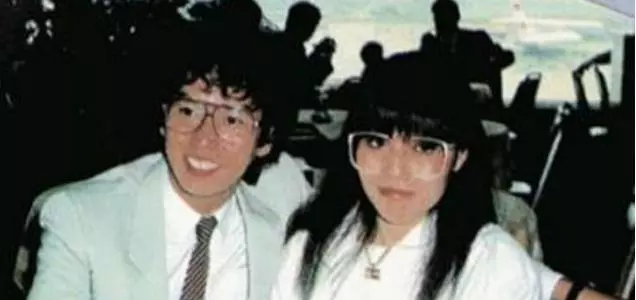 68歲譚詠麟全家照曝光,兩個老婆同夫不同命,唯一兒子原來長這樣!