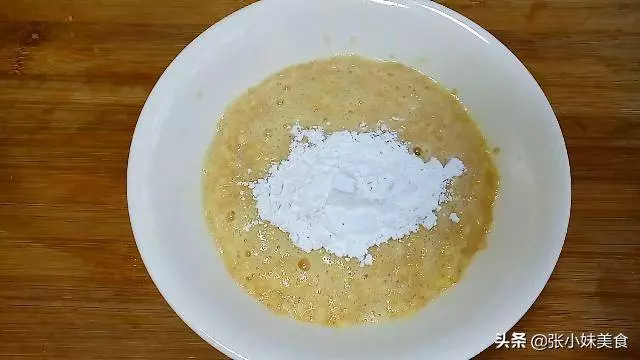 2個蘋果,2個雞蛋,不用烤箱,簡單一做,天天都吃不膩!