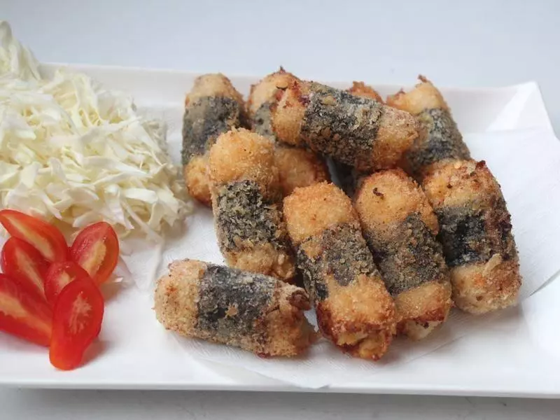 老媽用馬鈴薯做小零食,一 口下去香酥甜脆,小姪女吃後不願意回家!