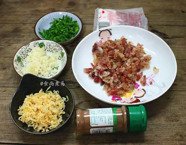 香芋這樣做,比燉肉還香,乾爽酥軟不油膩,嘗過的都說好!
