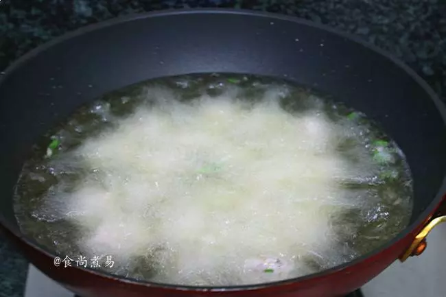 香芋這樣做,比燉肉還香,乾爽酥軟不油膩,嘗過的都說好!