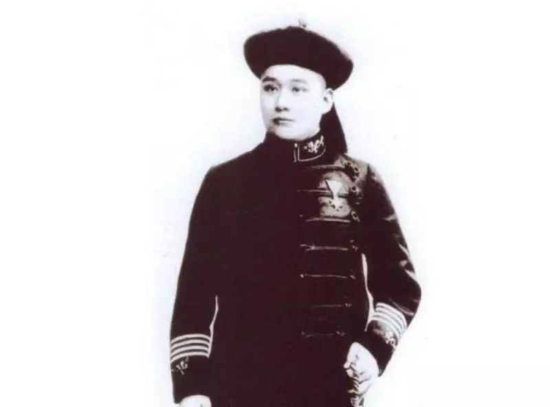 看完皇后、令妃、後宮「三千佳麗的素顏照」終於知道皇上有多苦了!