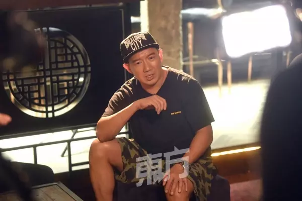 杜汶澤深夜帶女回家 身在日本的田蕊妮回應