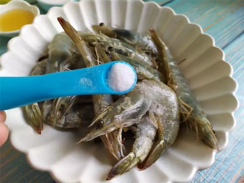 這才是大蝦最好吃的做法,不油炸不用蒸,5分鐘快手菜,營養美味