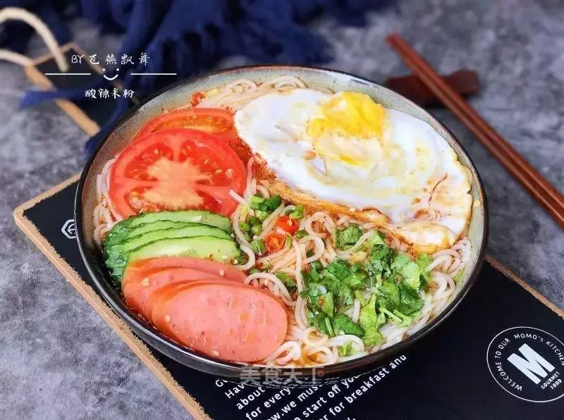 酸辣米粉:做法超級簡單,10分鐘就能搞定!