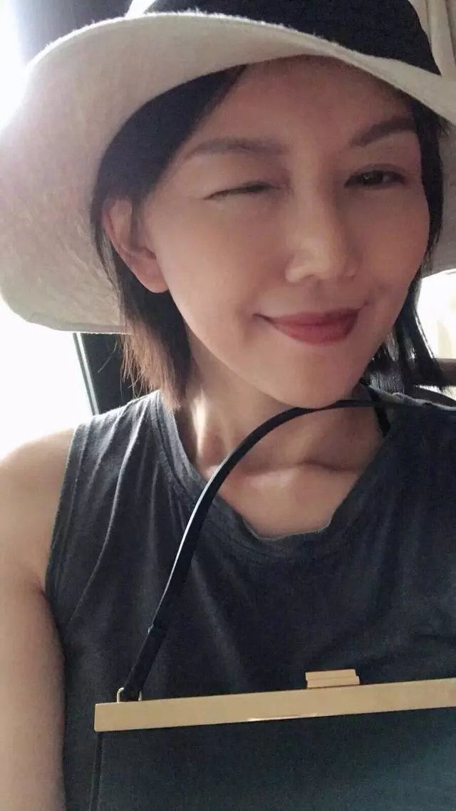 孫燕姿近照曝光,素顏出鏡,產後八個月身材已完全恢復!