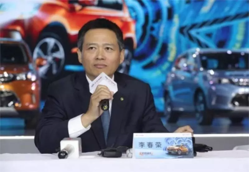 蝦米?~李春榮必須尊重馬來特權朋黨文化...給華人優惠價購買新車會激怒馬來人?何啟斌用肛門講話...李春榮睬你都傻!