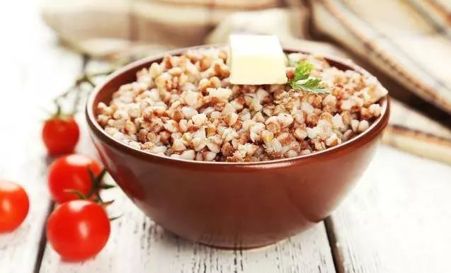 身體不可缺鎂,抽筋、易怒、心臟病多吃這3類食物,補充鎂元素,身體更健康