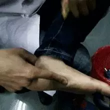 用兩個手指夾住耳朵揉15下,奇跡發生了!