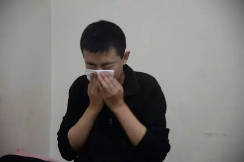 重症男孩背著父母簽下「生死書」,偷偷北上當「小白鼠」以身試藥