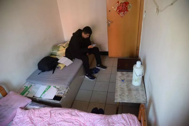 重症男孩背著父母簽下「生死書」,偷偷北上當「小白鼠」以身試藥