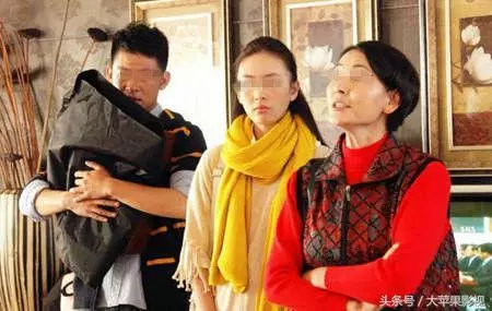 姐姐被姐夫打,小舅子上門,進門看到姐姐,抬手給了她一巴掌