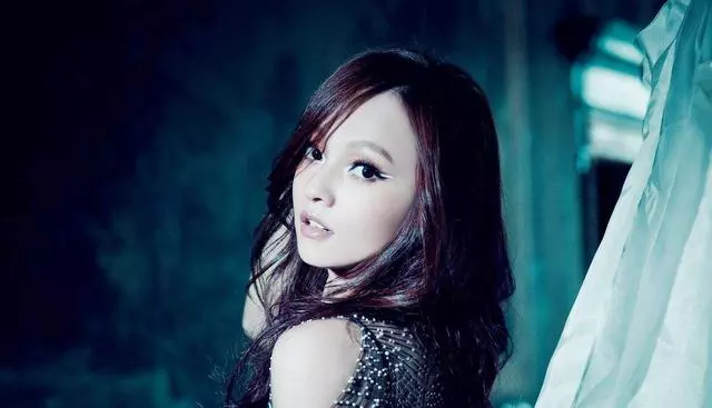 台灣十大最美80後女星,台灣80後最美女星排行榜,郭碧婷第一名