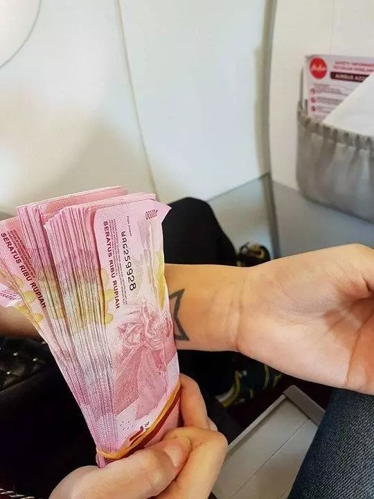 獨家勁爆!難怪連手攻擊486...原來已經上門xxx~尊嚴哥講不再偷偷摸摸了!(內有視頻)