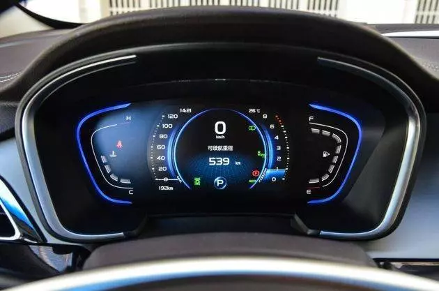 吉利嘉際/ PROTON MPV 實車曝光!內裝非常時尚精緻.... ESTIMA 和 ODYSSEY 完全沒有的比!