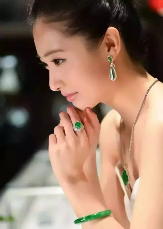 左玉右銀?你一直都戴錯了!看看風水大師怎麼說