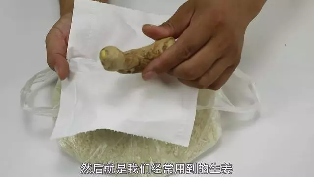 大米容易生蟲怎麼辦?米店老闆教我2招,大米保存1年不會壞,後悔現在才知道!
