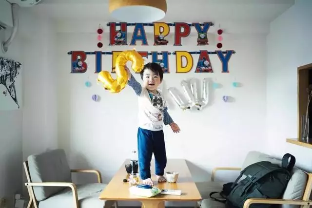 36歲攝影師只剩3年壽命,堅持每天為兒子拍照,感動無數網友…