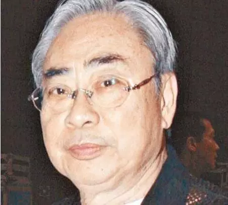 曾因「爺孫戀」爆紅,今因原因太現實分手,網友:老爺子別難過