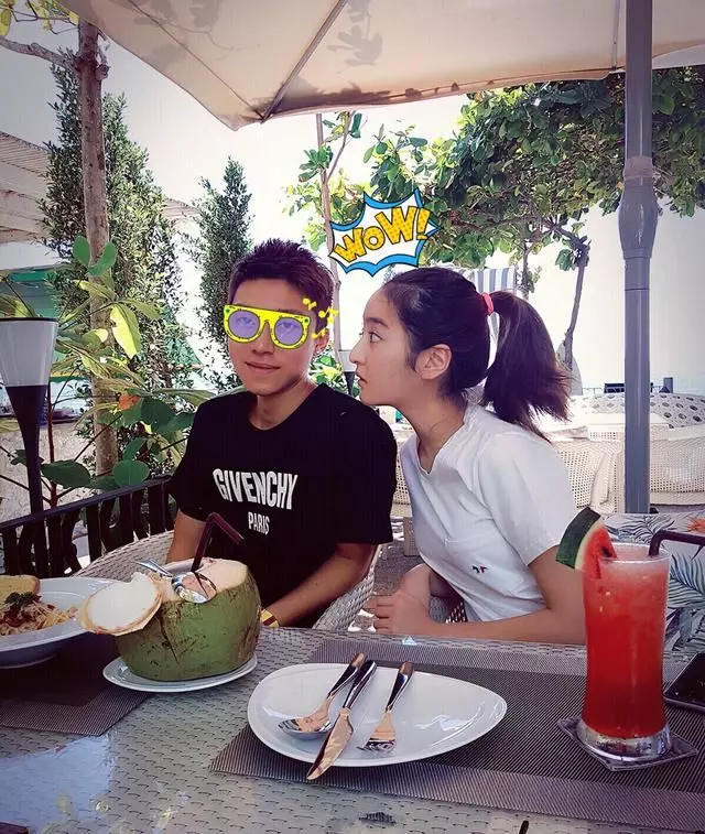 他把小蘿莉養成老婆!「8歲就一見鍾情」12歲認愛 如今兩人變這樣...真.十年養成計畫!