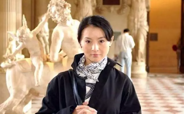 53歲武打女星李賽鳳近照曝光!曾經最美「霸王花」如今長成這樣