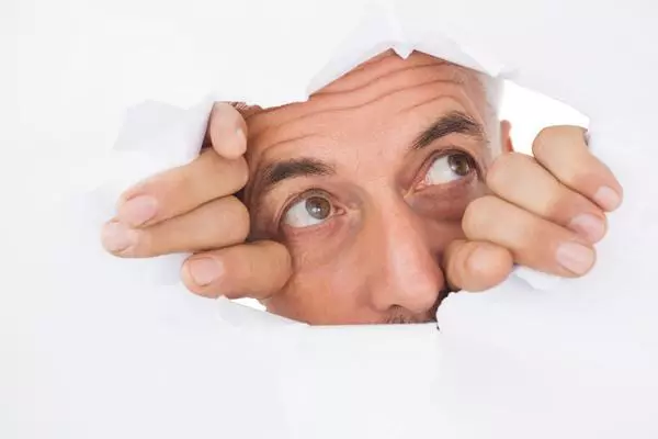 左眼跳財,右眼跳災?這才是科學的解釋