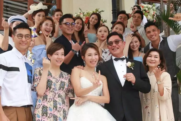 再榮升做外婆!32歲TVB小花嫁百億富豪:老公大女兒喜獲二胎千金