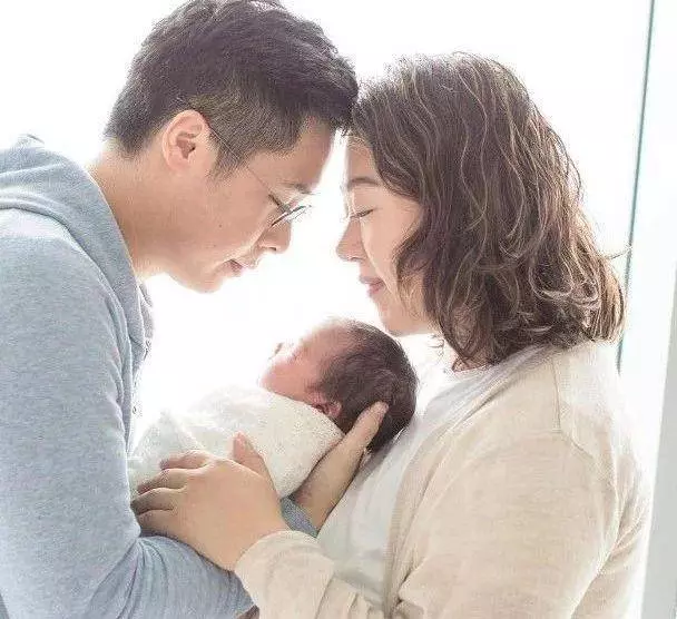 再榮升做外婆!32歲TVB小花嫁百億富豪:老公大女兒喜獲二胎千金