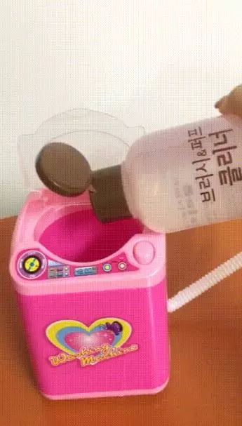 大創神器!可愛玩具秒變超實用「化妝刷具洗衣機」 「超明顯清洗效果」女生瘋搶啦