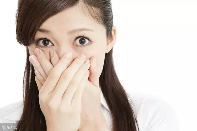 婚後AA制,攢錢三年準備買車代步,查了銀行卡餘額,我結束婚姻