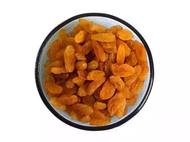 一直把葡萄乾當零食吃,現在才知道,原來她有那麼多功效