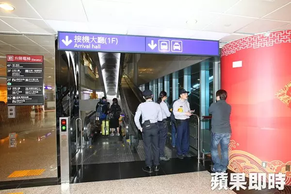 機場吵大架 男拋女 女扯男 墜樓傷!