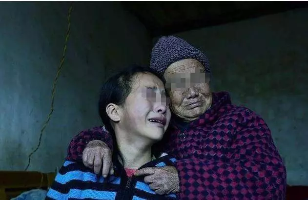 老母親在小兒子家每頓吃2碗米飯,去大兒子家卻粒米不沾,都蒙了