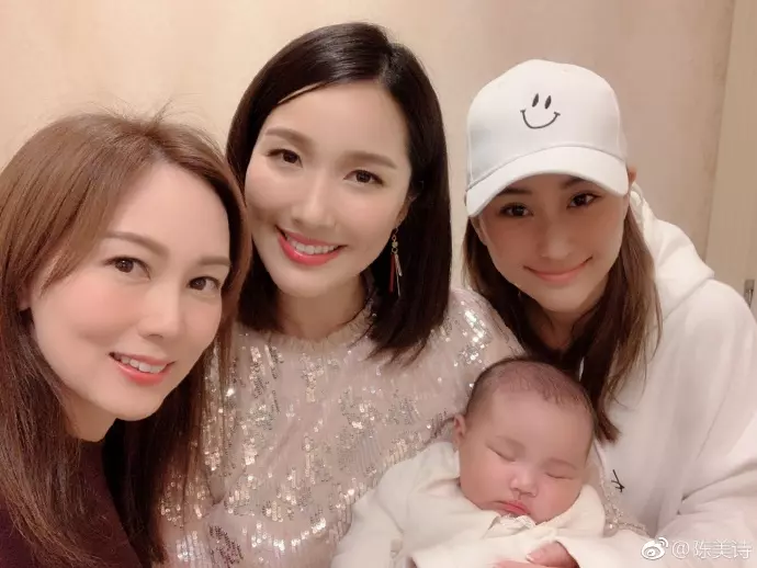 星光熠熠!王祖藍愛女Gabrielle百日宴竟然請到中港明星到場!影后、鬼後、視後都給臉出席!