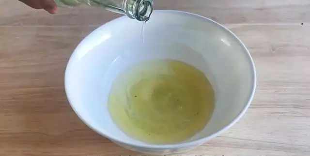 一個雞蛋,30克麵粉,三分鐘做美味的快手蛋糕,孩子吃完還想要