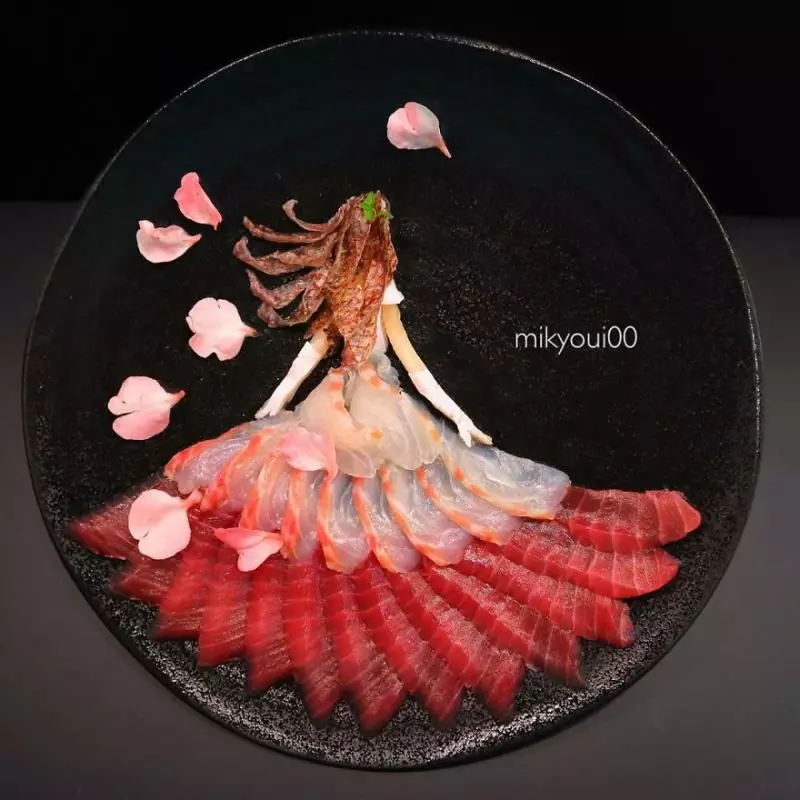 日本爸爸為哄兒子吃飯「把生魚片變成夢幻畫作」!看到神話中「史詩級巨龍」30萬人讚爆:捨不得吃