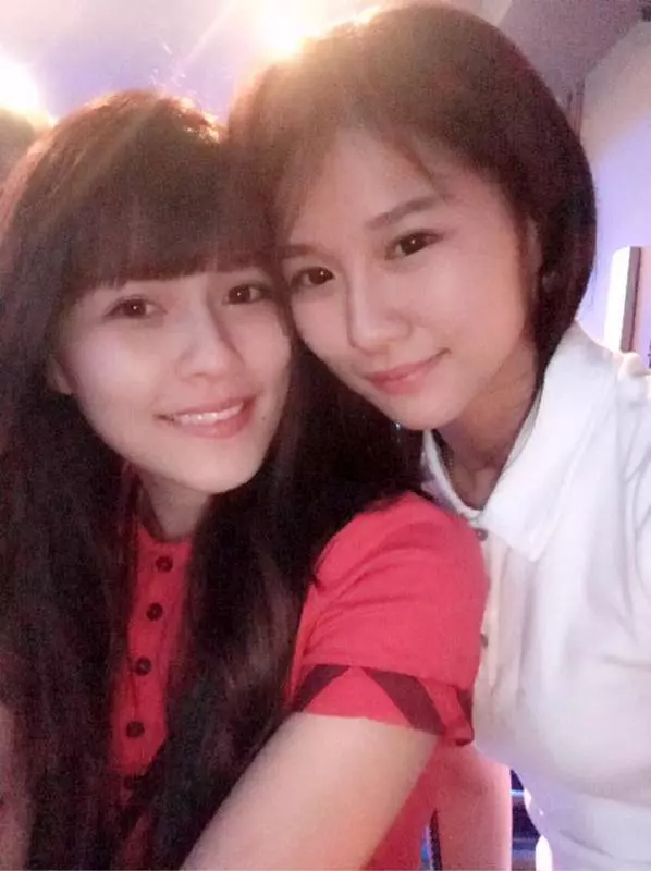 回顧 ! 最溫暖 ! 大馬最索華裔女警爆紅私生活照被網民起底曝光..!!