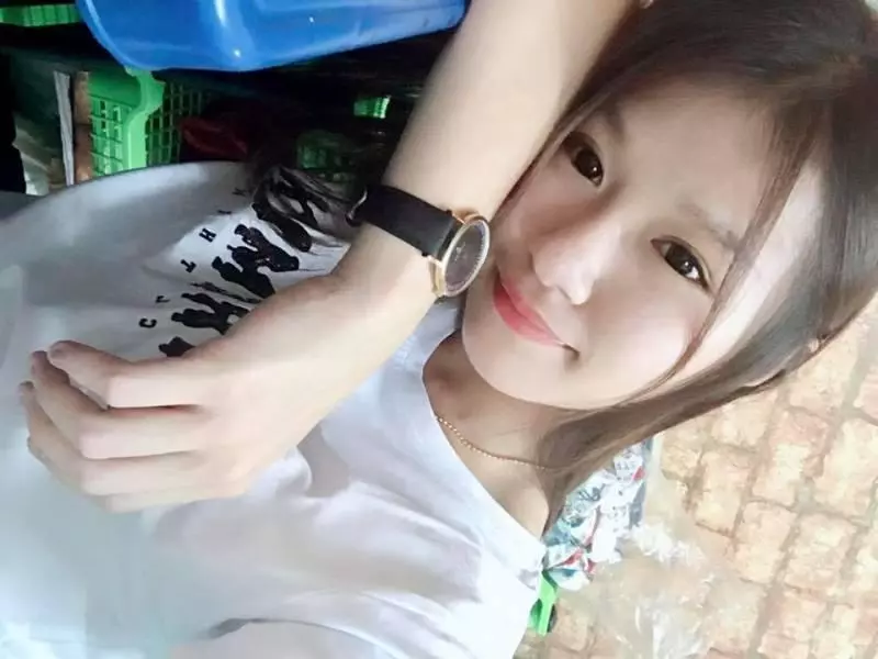 回顧 ! 最溫暖 ! 大馬最索華裔女警爆紅私生活照被網民起底曝光..!!