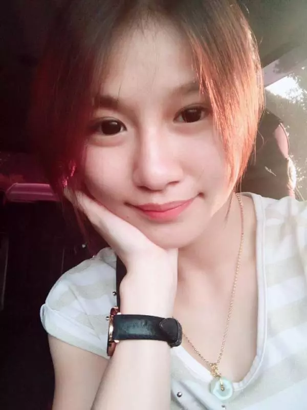 回顧 ! 最溫暖 ! 大馬最索華裔女警爆紅私生活照被網民起底曝光..!!