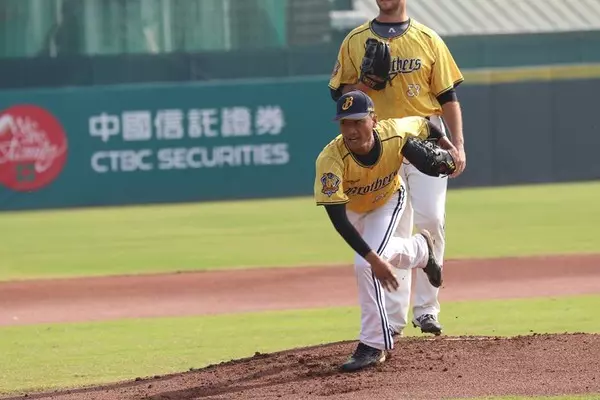 中職/兄弟菜鳥吳俊偉、鄭佳彥 開季有望一軍