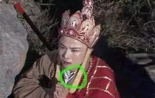 「笑死人不償命」穿幫鏡頭十二章,吃飯時切勿觀看