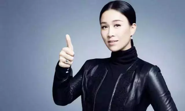 趙麗穎產後住進億元別墅,環境豪華如宮殿,和3位大牌成鄰居!