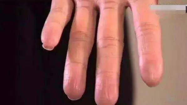 跳水女皇郭晶晶,很多人都很羨慕她嫁入豪門。但是在著背後,她承受的又有誰能理解呢?