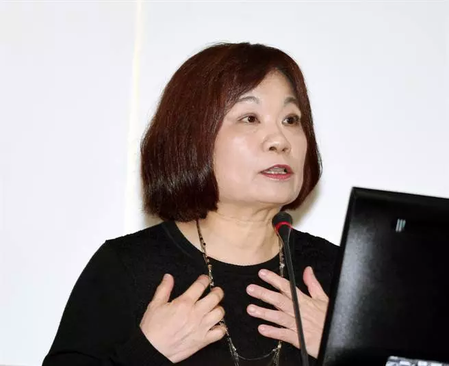 2020數位身分證國旗恐被取消?網痛罵憑什麼