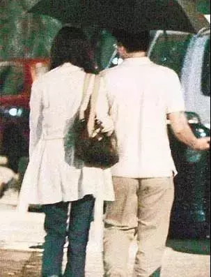李嘉欣公公立遺囑420億不給分毛,人生贏家人設要倒?