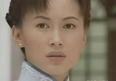 55歲陳秀雯帶兒還夫債十年,跟親妹反目,8年後近照曝光已離婚不做賢妻,網友:早該如此!