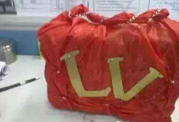 人在天堂,錢在銀行,老婆在別人床上,再忙大家也一定要把它看完啊!