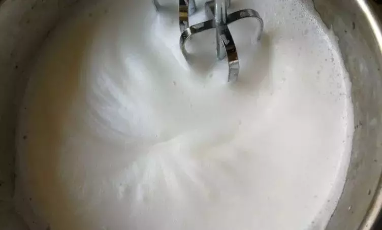 一個小技巧讓蛋糕卷更特別,這款奶油卷一定要學了!