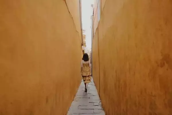 女人得把自己活成奢侈品,才是本事!