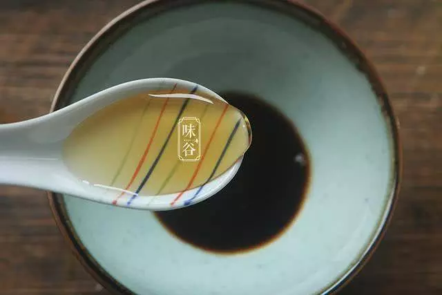 雞腿這樣做才好吃,醬汁濃郁,兒子隔幾天就要吃一 次,連汁都不剩!